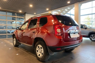 RENAULT DUSTER