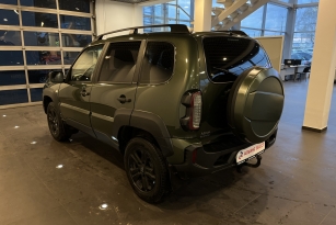 LADA NIVA TRAVEL