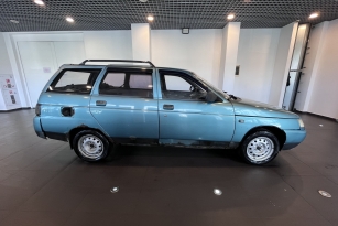 LADA 2111