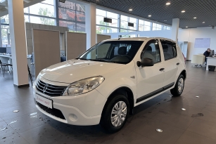 RENAULT SANDERO