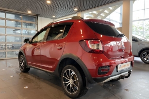 RENAULT SANDERO STEPWAY