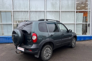 CHEVROLET NIVA