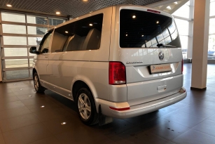 VOLKSWAGEN CARAVELLE