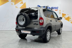 CHEVROLET NIVA