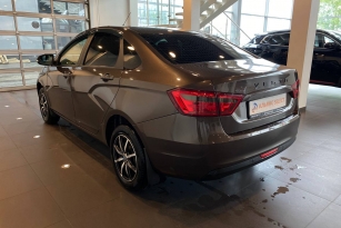 LADA VESTA