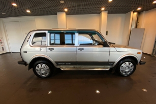 LADA 2131 (4X4)