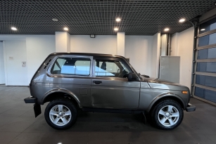 LADA 2121 (4X4)