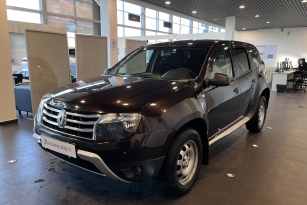 RENAULT DUSTER