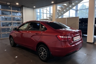 LADA VESTA