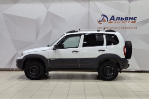 CHEVROLET NIVA