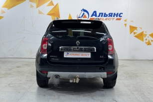 RENAULT DUSTER
