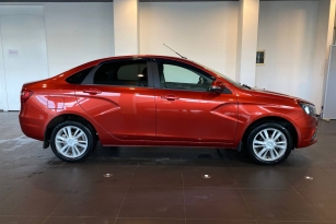 LADA VESTA