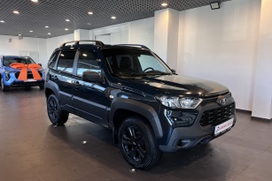 LADA NIVA TRAVEL