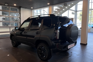 LADA NIVA TRAVEL