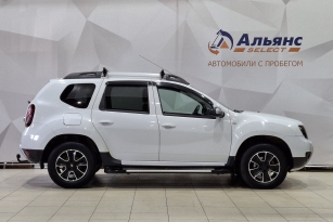 RENAULT DUSTER