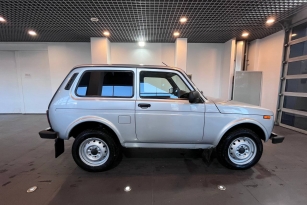LADA 2121 (4X4)