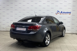 CHEVROLET CRUZE