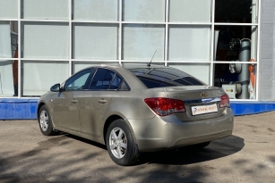 CHEVROLET CRUZE