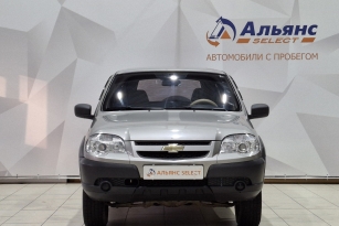 CHEVROLET NIVA