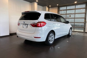 BMW 218I