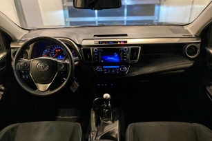 TOYOTA RAV 4