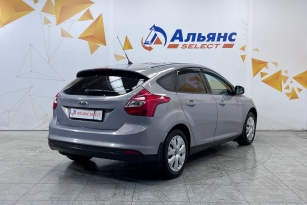 FORD FOCUS