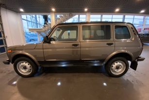 LADA 2121 (4X4)