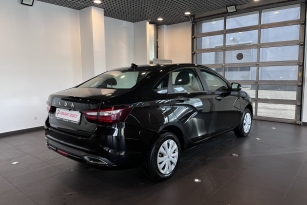 LADA VESTA