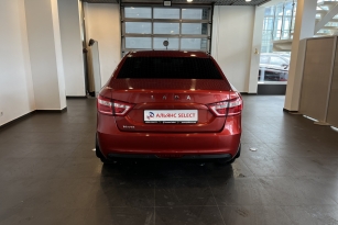 LADA VESTA