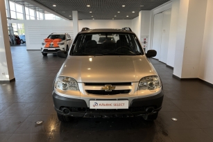 CHEVROLET NIVA