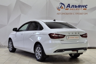 LADA VESTA