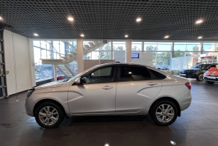 LADA VESTA