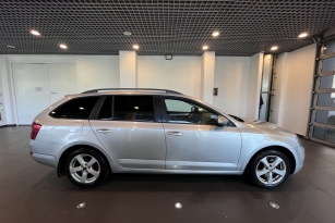 SKODA OKTAVIA