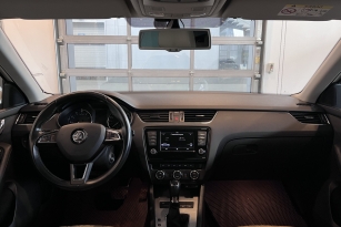 SKODA OKTAVIA