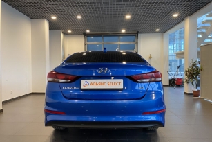 HYUNDAI ELANTRA