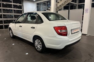 LADA GRANTA