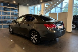 CHEVROLET CRUZE
