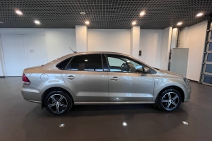 VOLKSWAGEN POLO (ХЭТЧБЕК)