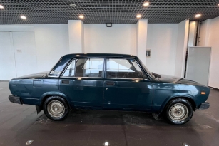 LADA 2107