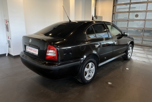 SKODA OKTAVIA