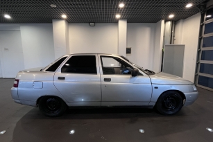 LADA 2110