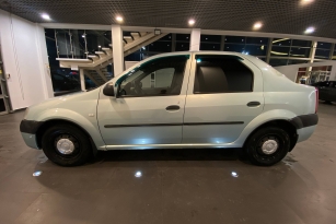 RENAULT LOGAN