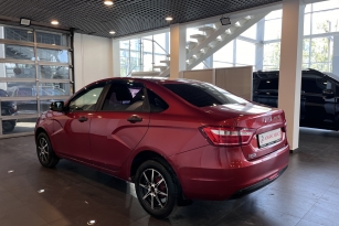 LADA VESTA