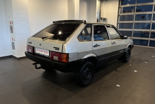 LADA 2109