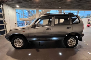 ШЕВРОЛЕ NIVA