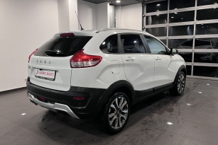 LADA XRAY