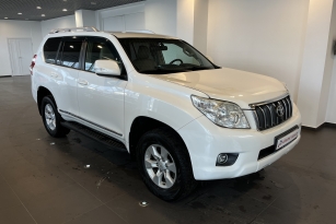 TOYOTA LAND CRUSER