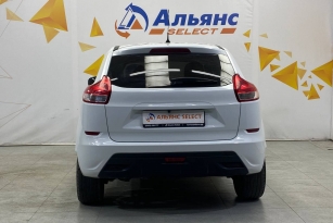 LADA XRAY