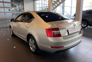 SKODA OKTAVIA