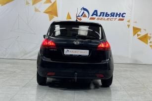 KIA VENGA